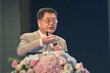 世界学子向往的学术圣地——苏州工业园区外国语学校学术校长郭玉贵就美国大学起源、崛起、特点和优势做讲座