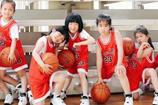 苏州工业园区外国语学校幼儿园户外专项运动（游戏）系列——小篮球