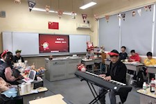 缤纷圣诞，相聚联欢 ——苏州工业园区外国语学校初中部2020圣诞Party欢乐开启