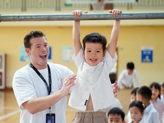 走进园外