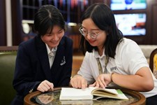 园外国际高中开放日 | 最高可得75万奖学金，11月10日不见不散！